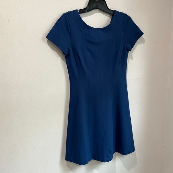 Banana Republic Blue Knit Ponte Short Sleeve Career Style Skater Dress Size 4 - Picture 3 of 7